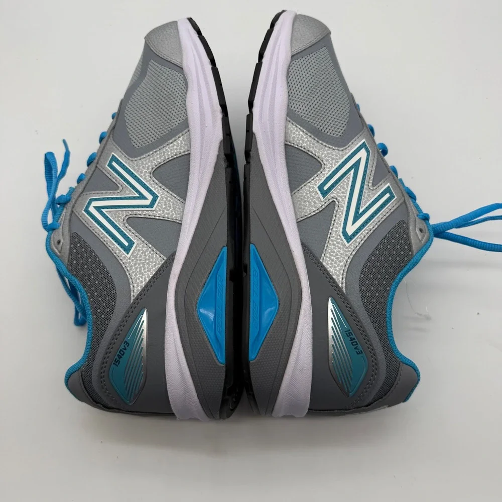 New Balance 1540v3 Women 13 4E Grey Blue Like New W1540SP3 Wide Running Shoes